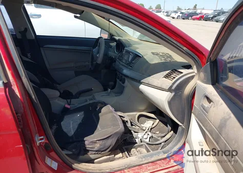 2014 Mitsubishi Lancer Es z USA, uszkodzony, nr VIN JA32U2FUXEU022685